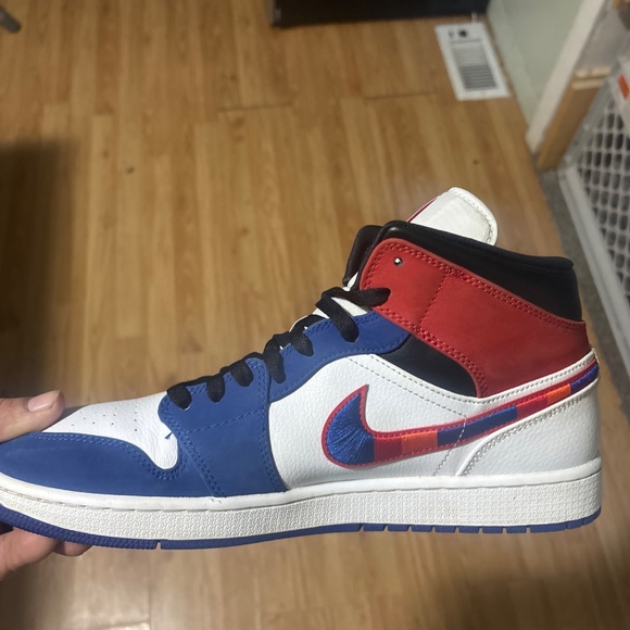 Nike air Jordan 1 mid with multi color swoosh main image 4